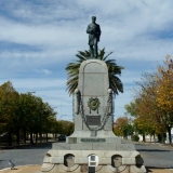 8 Pigüé, statue de Clément Cabanettes.JPG